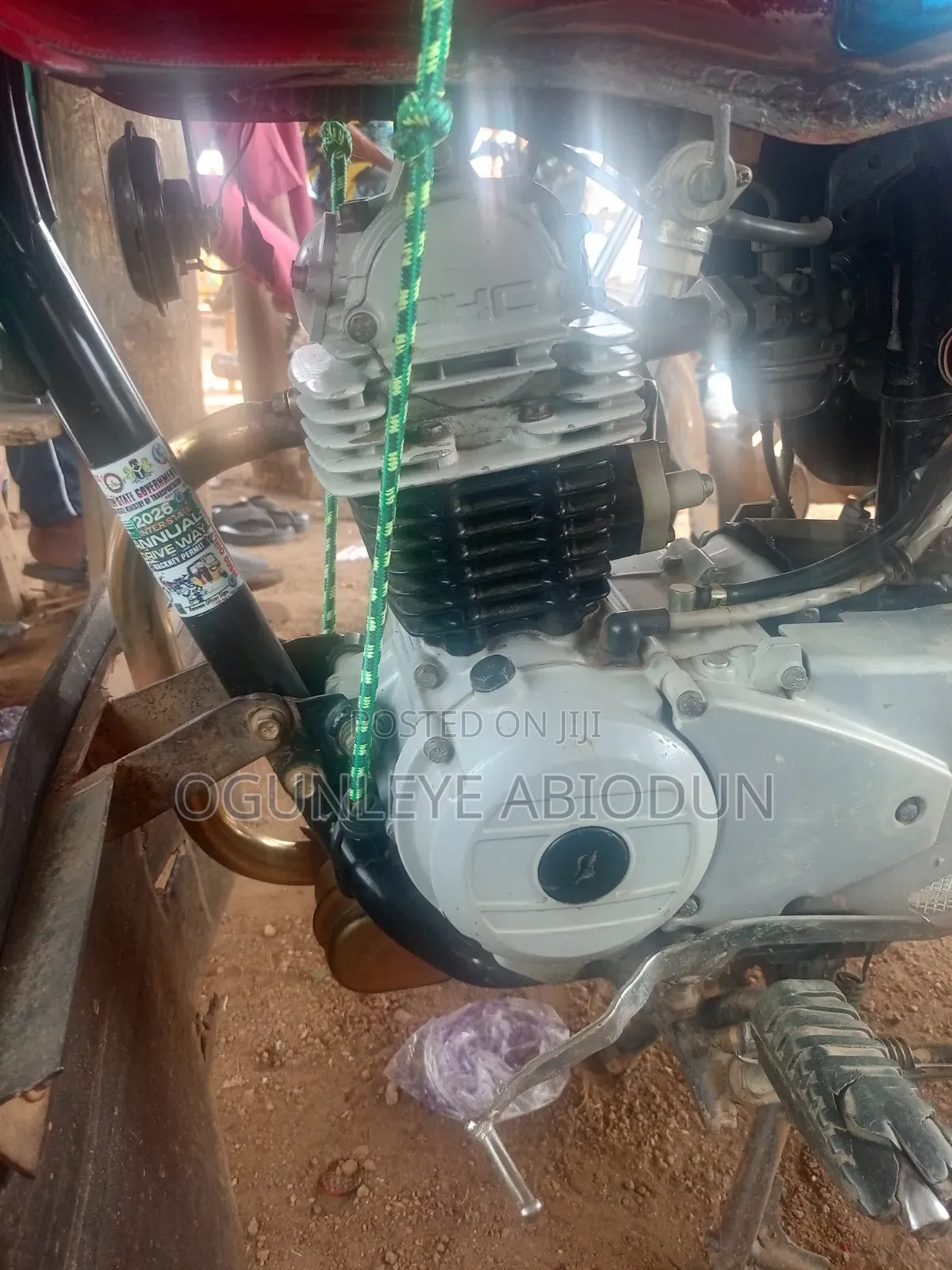 Bajaj Boxer BM100ES 2022 Red
