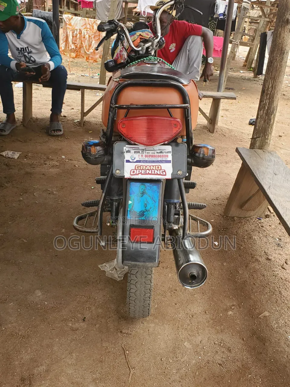 Bajaj Boxer BM100ES 2022 Red