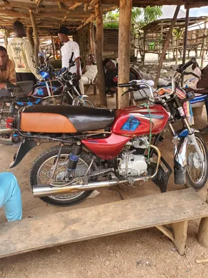 Bajaj Boxer BM100ES 2022 Red