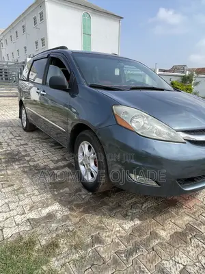 Toyota Sienna CE AWD 2007 Blue