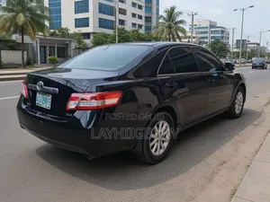 Toyota Camry XLE 4dr Sedan (2.5L 4cyl 6AM) 2010 Black
