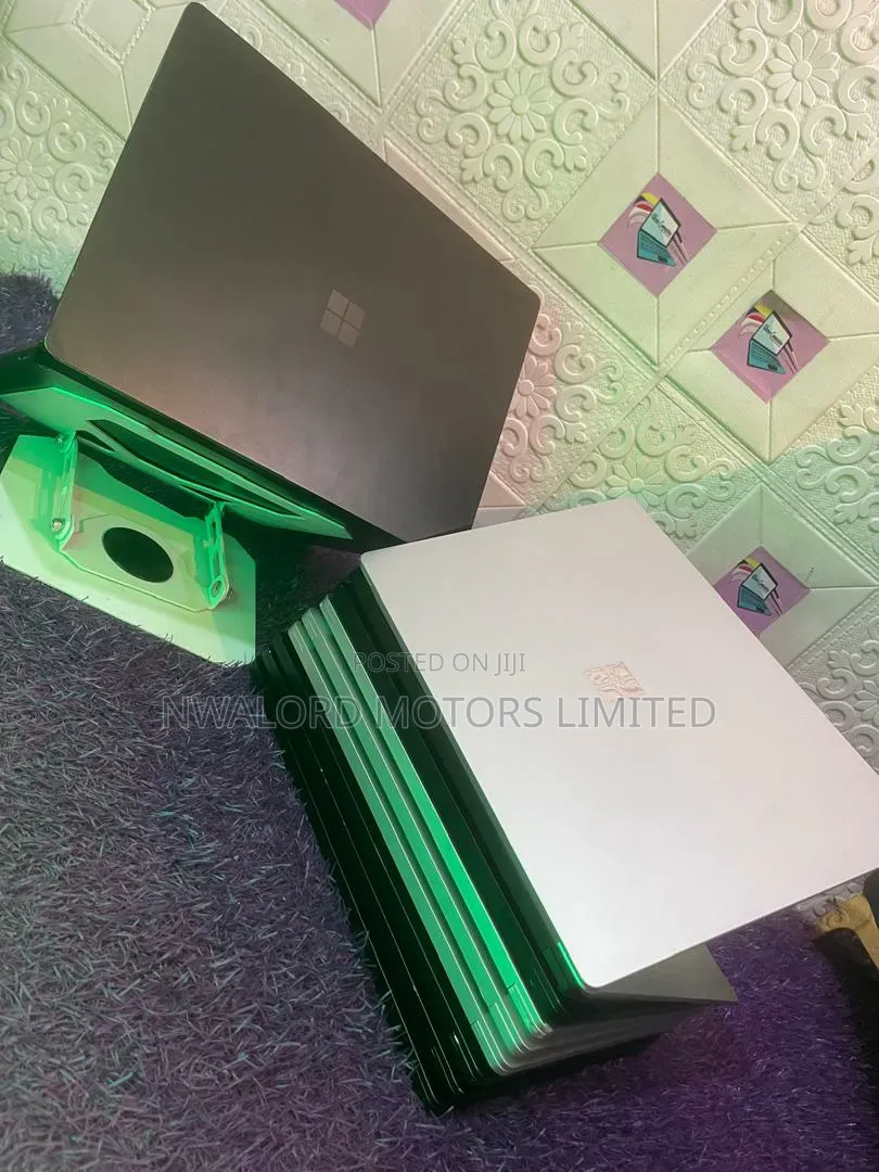 Laptop Microsoft Surface Laptop 4 8GB AMD Ryzen 7 SSD 256GB