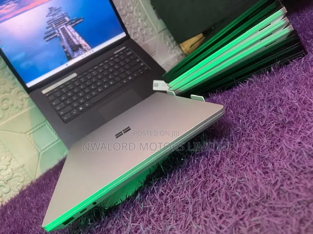 Laptop Microsoft Surface Laptop 4 8GB AMD Ryzen 7 SSD 256GB