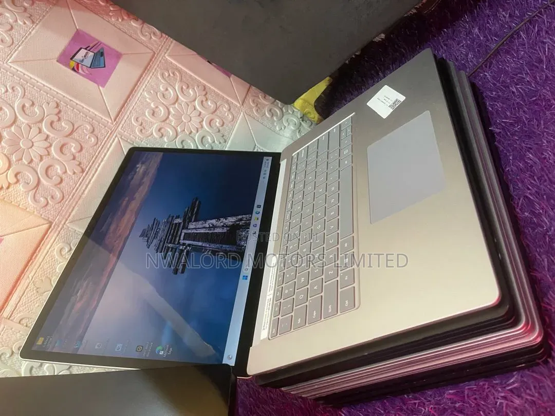 Laptop Microsoft Surface Laptop 4 8GB AMD Ryzen 7 SSD 256GB
