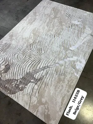 Elite Majesty Center Rug