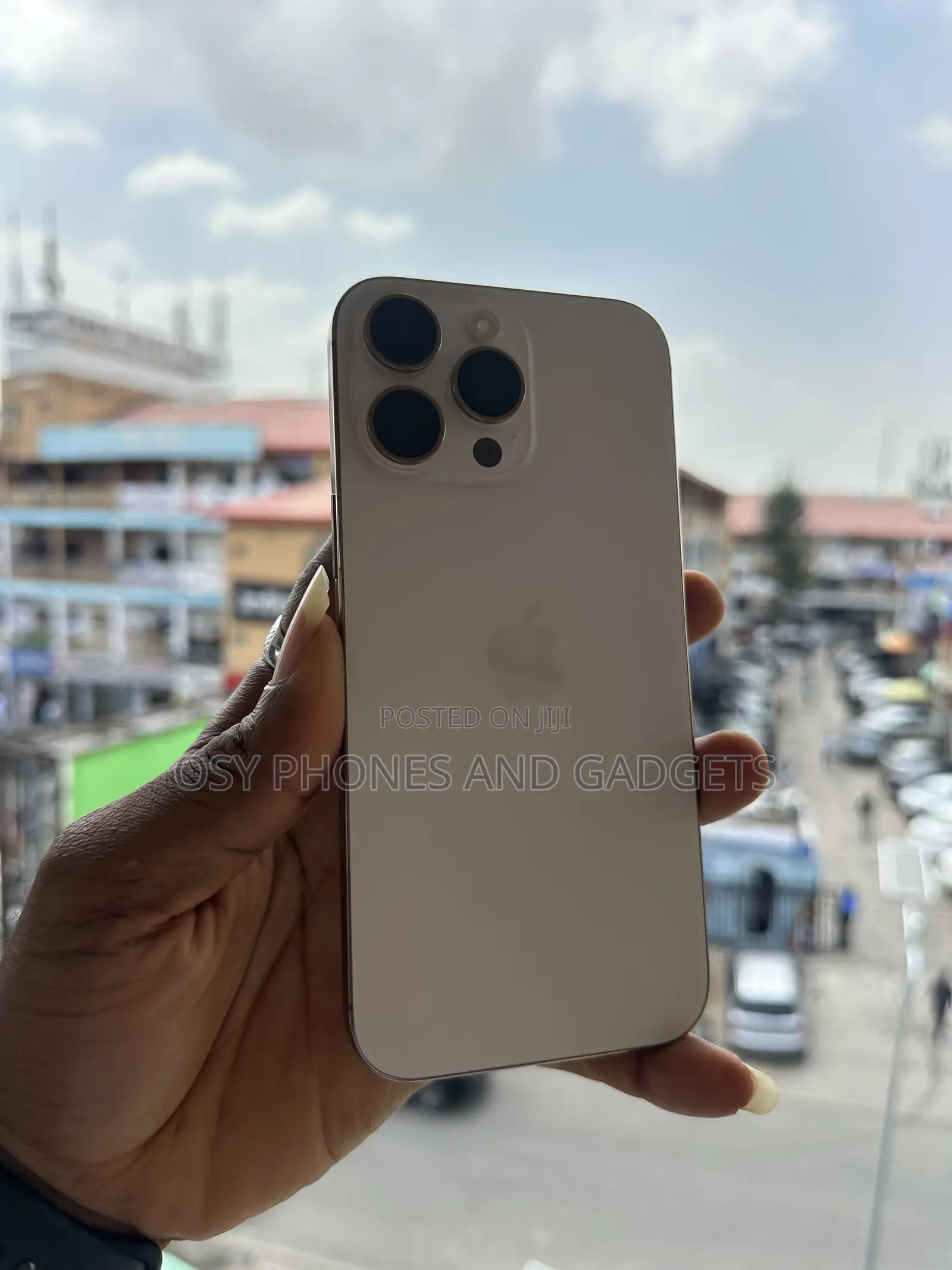Apple iPhone 16 Pro Max 256 GB Gold
