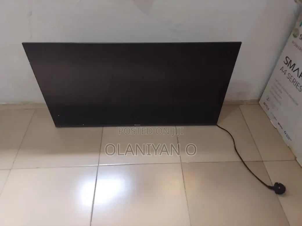 40in Hisense Smart TV