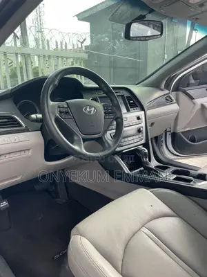 Hyundai Sonata Limited Sedan FWD (2.4L 4cyl 6A) 2017 White