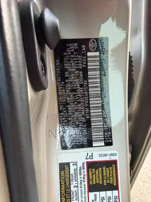Toyota Camry LE 4dr Sedan w/Prod. End 11/13 (2.5L 4cyl 6A) 2014 Silver