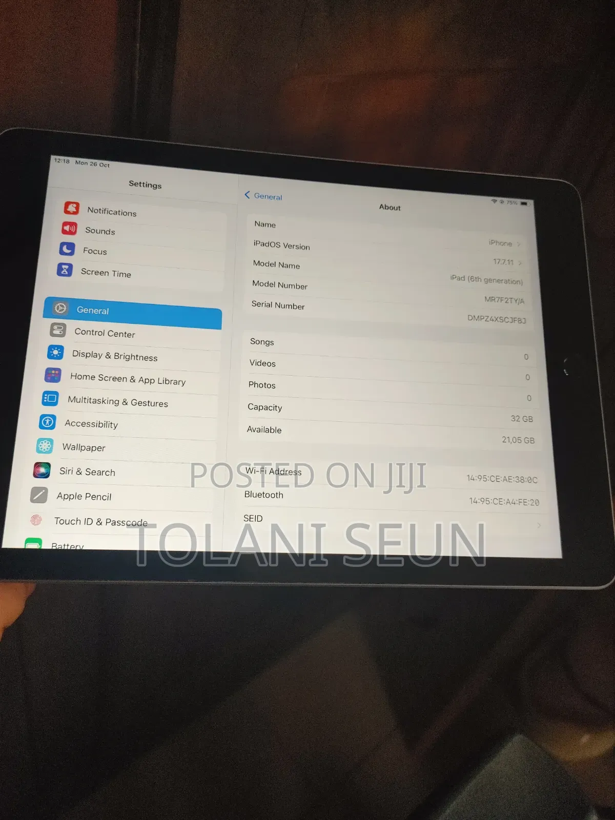 Apple iPad Pro 11 (2018) 32 GB Gray