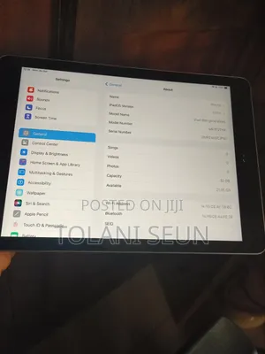 Apple iPad Pro 11 (2018) 32 GB Gray