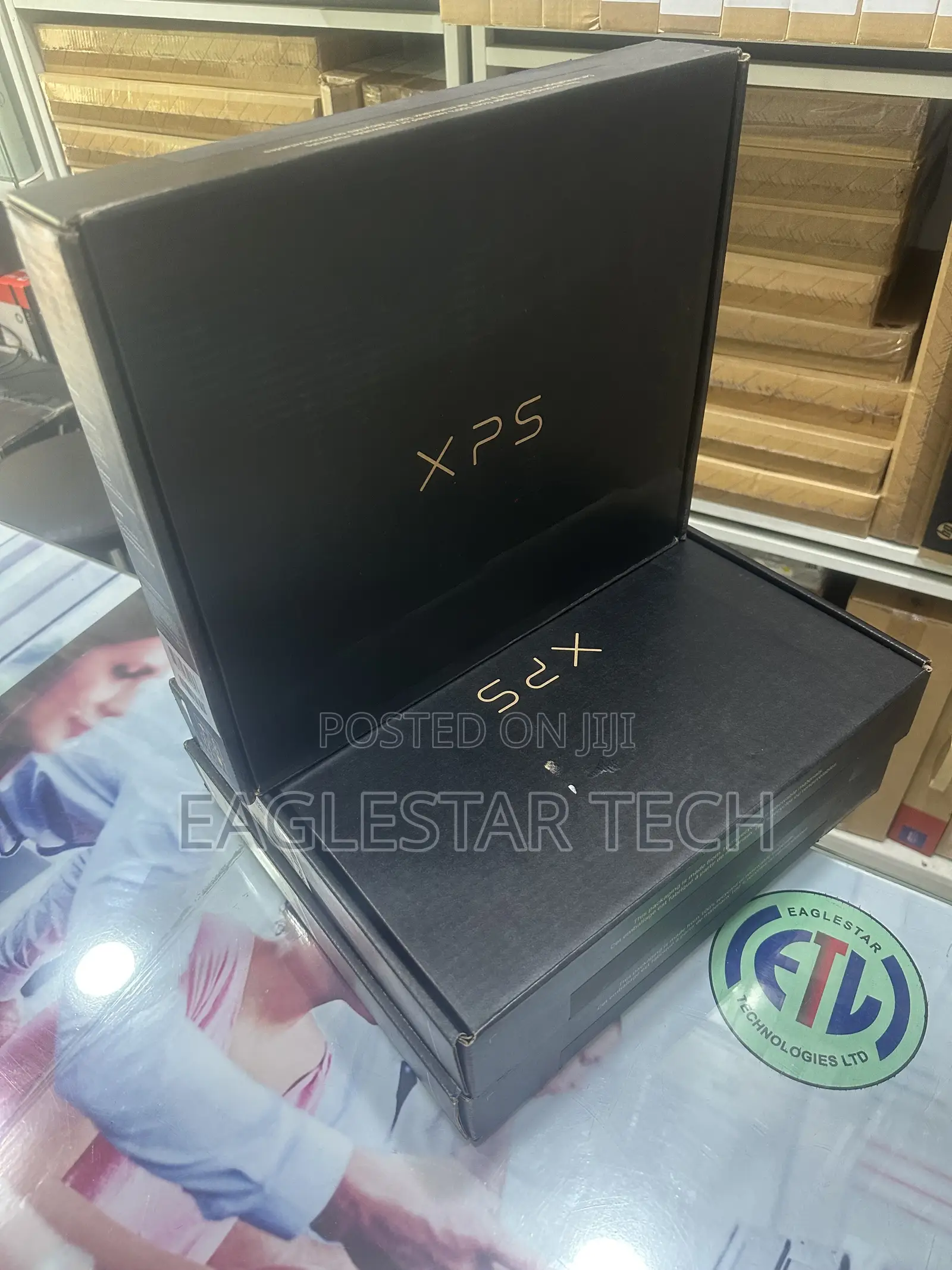 New Laptop Dell XPS 13 8GB Intel Core 5 SSD 512GB