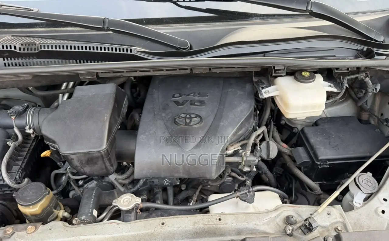 Toyota Corolla Hatchback 2021 White