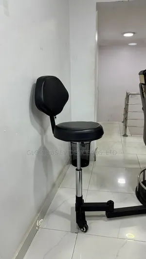 Barber Stool Support