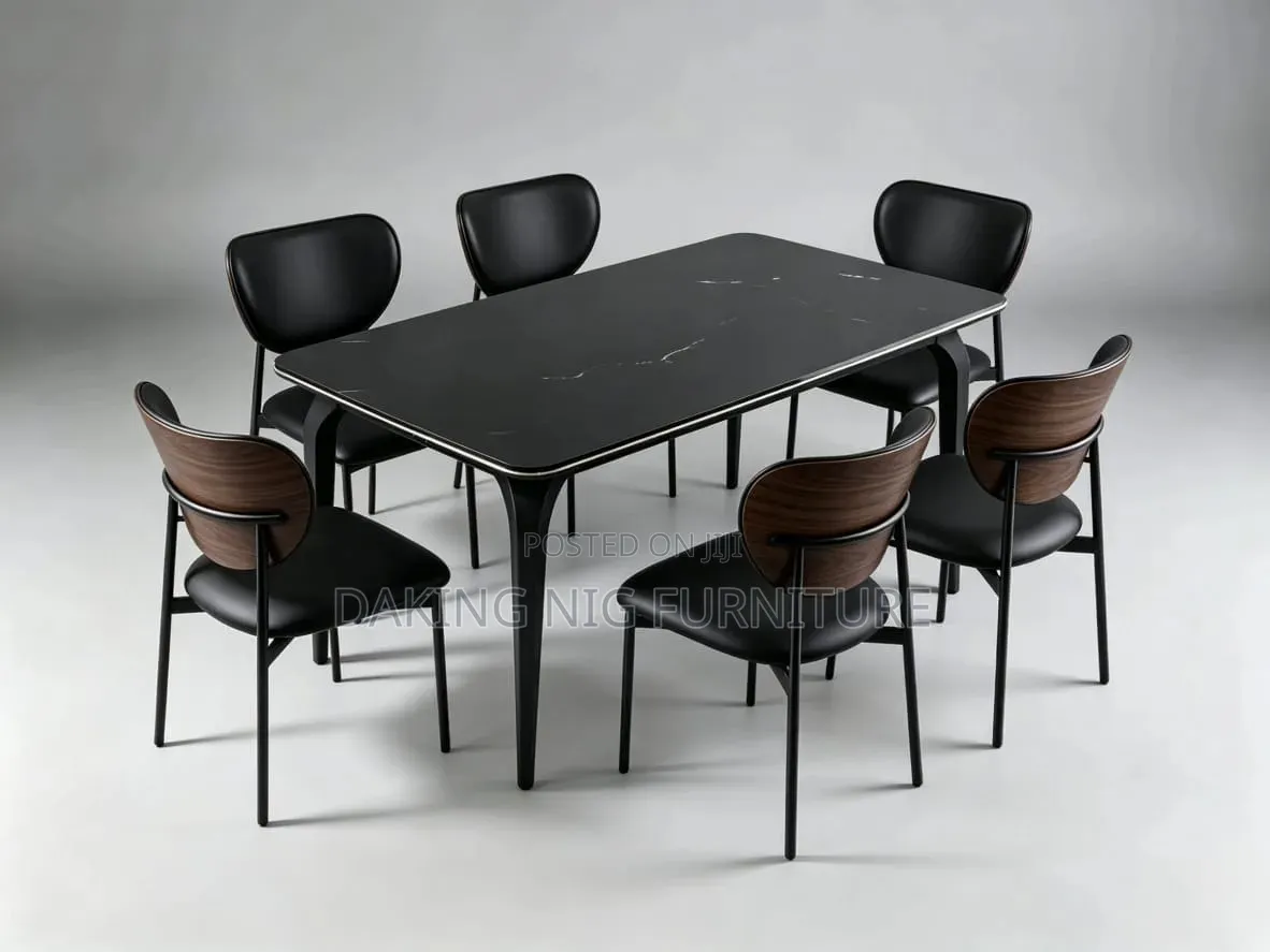 Strong DiningTable With Strong Chair