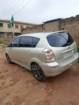 Toyota Corolla Verso 2007 Silver