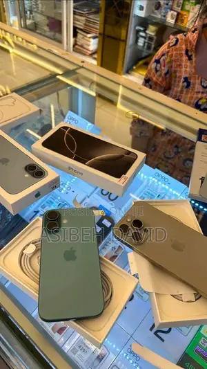 Apple iPhone 16 128 GB Green