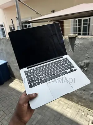 Laptop Apple MacBook Pro 2015 8GB Intel Core i5 SSD 256GB