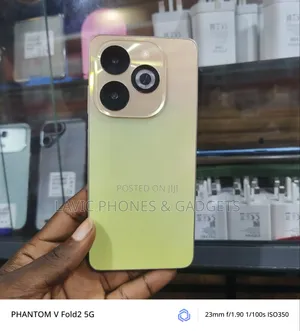 Infinix Smart 8 Plus 128 GB Yellow