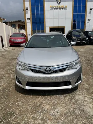 Toyota Camry 2012 Silver