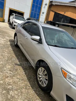 Toyota Camry 2012 Silver