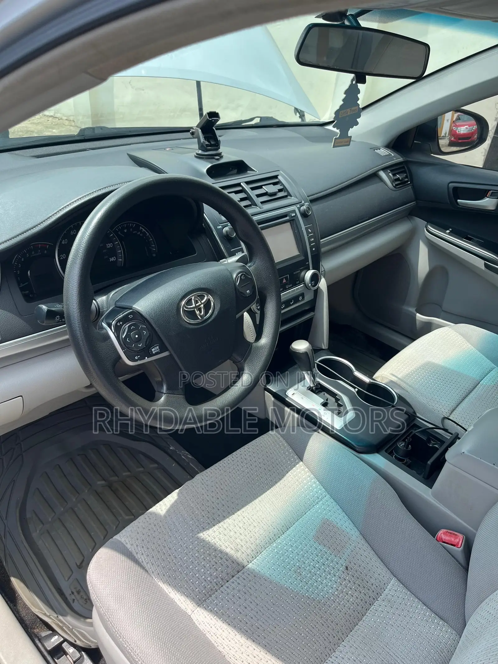 Toyota Camry 2012 Silver