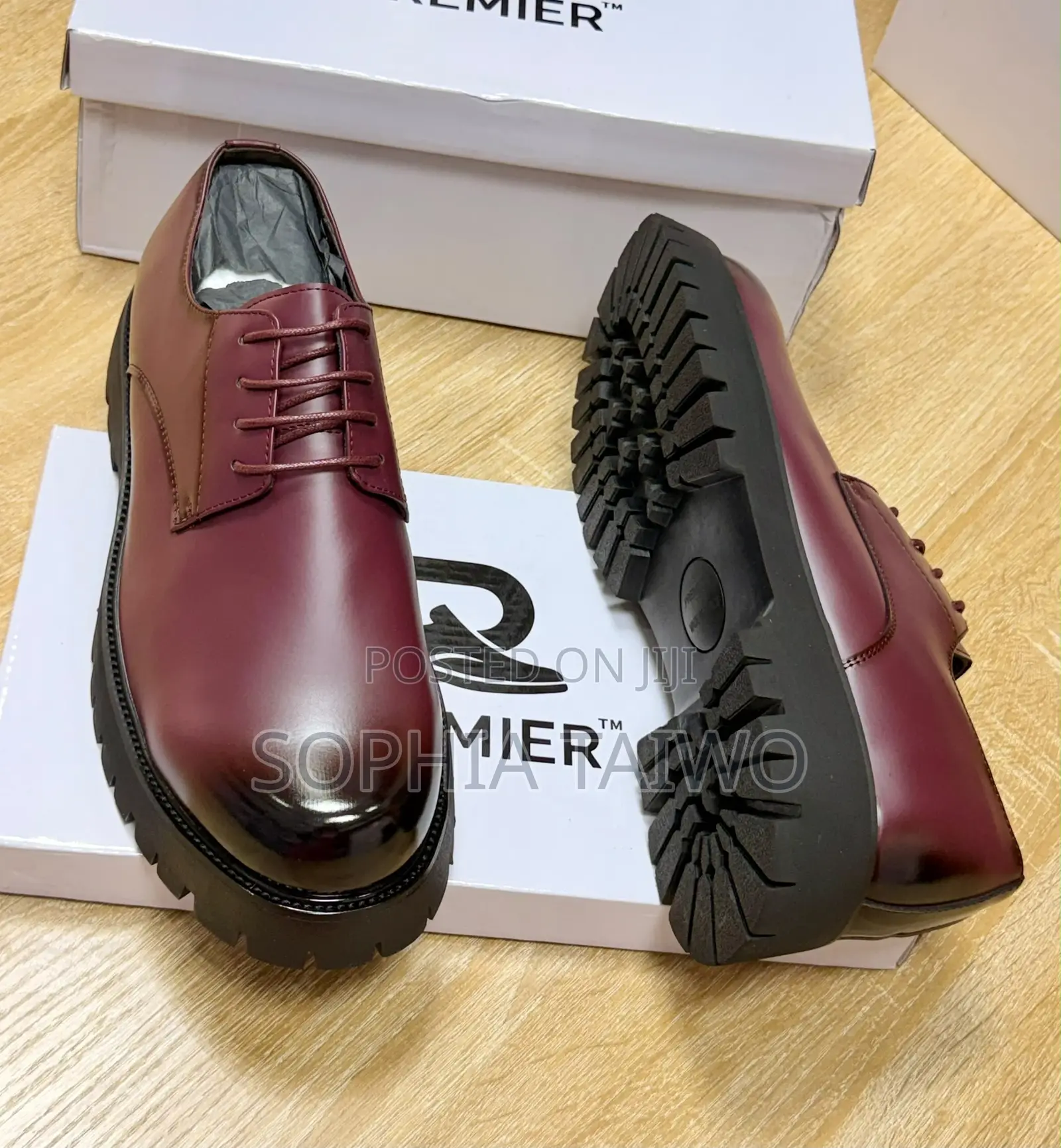 Premier Men Solid Loafer