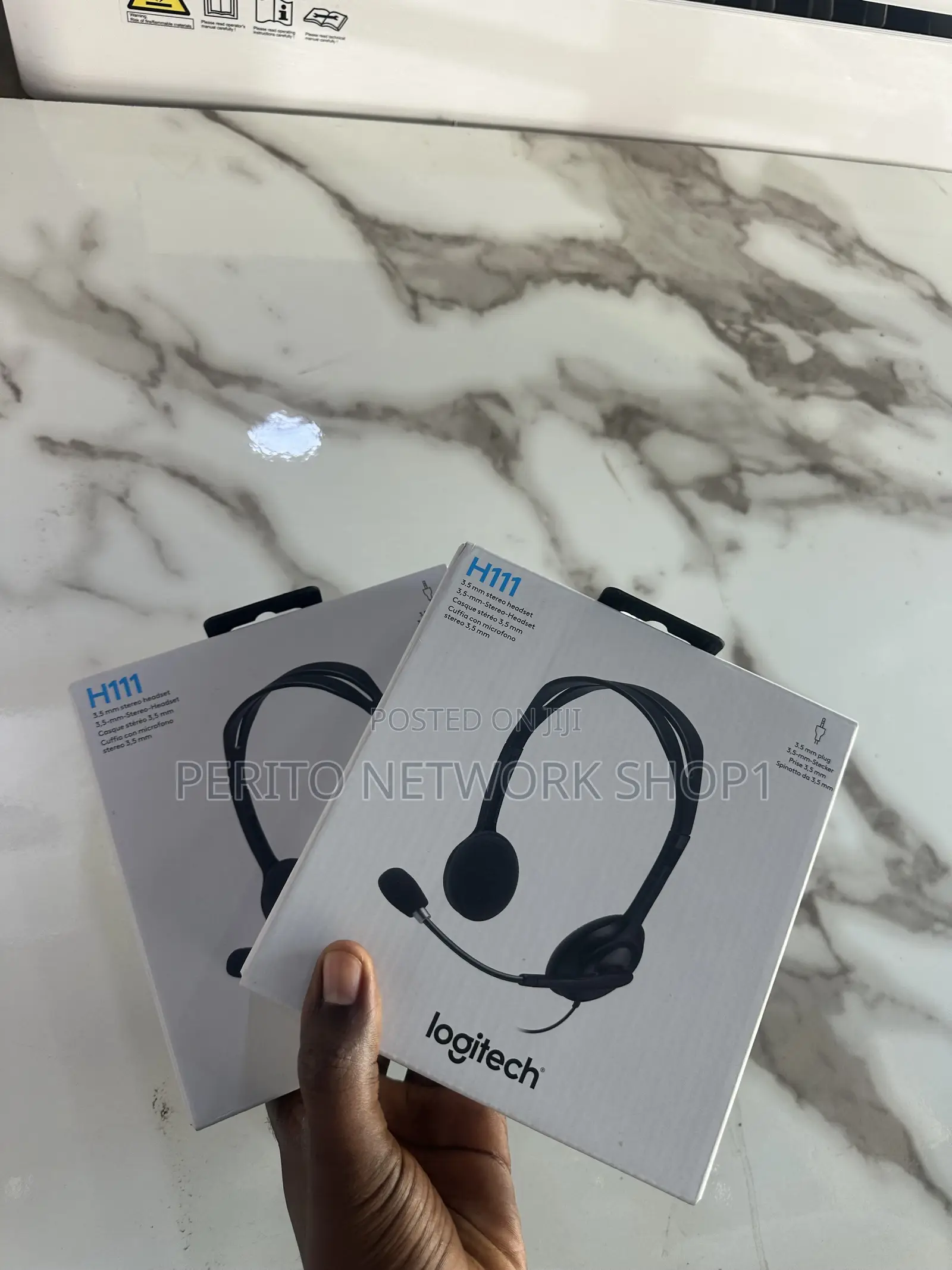 Logitech H111