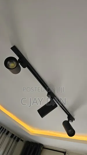 40w Track Light Adjustable Track Ceiling/Wall Spotlight 3 in 1- Black
