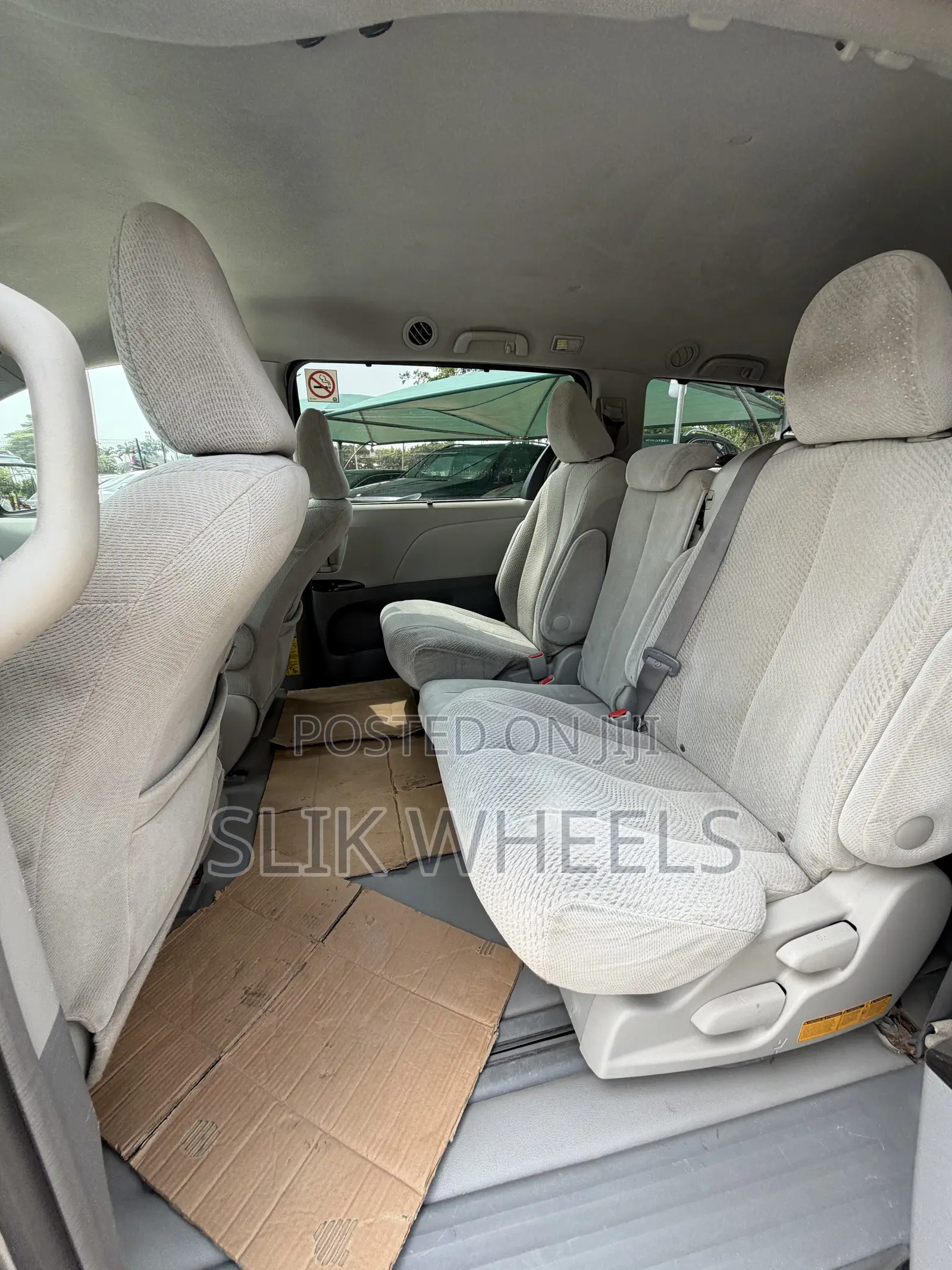 Toyota Sienna LE 7 Passenger 2011 Silver