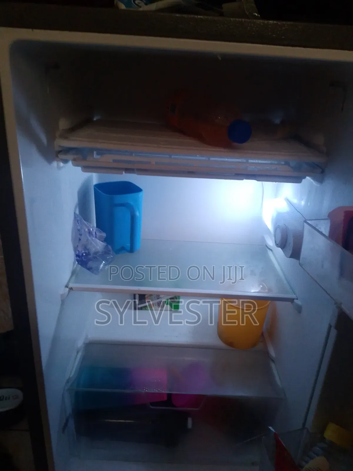 Refrigerator