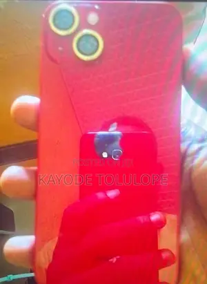 Apple iPhone 13 128 GB Red