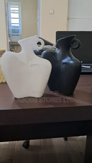 Clavicle Curve Plastic Decoration Vase