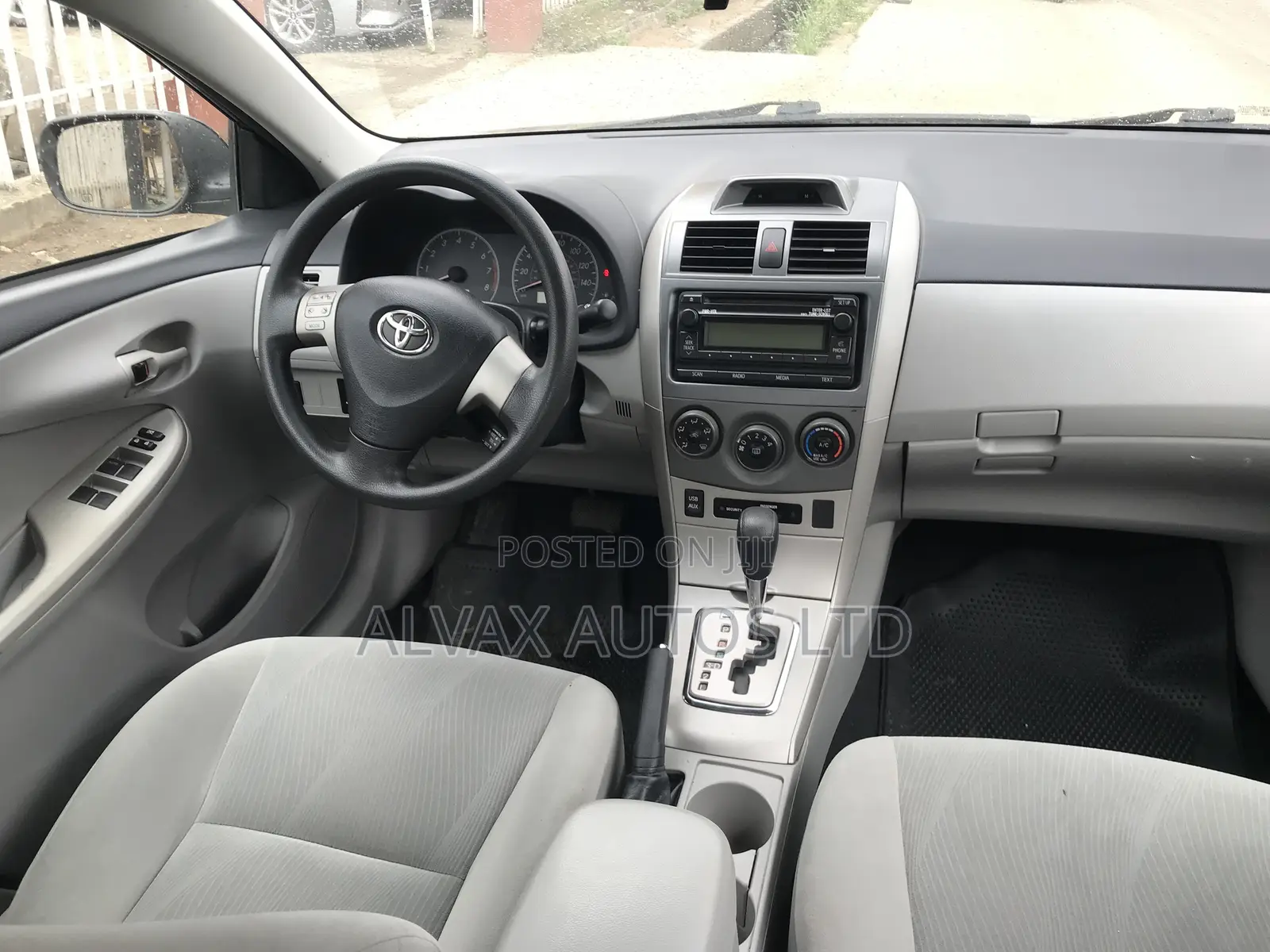 Toyota Corolla 2011 Gray