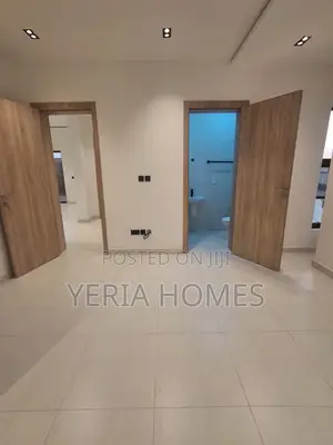 2bdrm Block of Flats in Lekki Phase 1 for rent