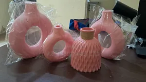 4 Pieces Set White Plastic Decorative Flower Vase