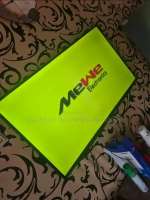 MeWe 50-Inches Smart TV