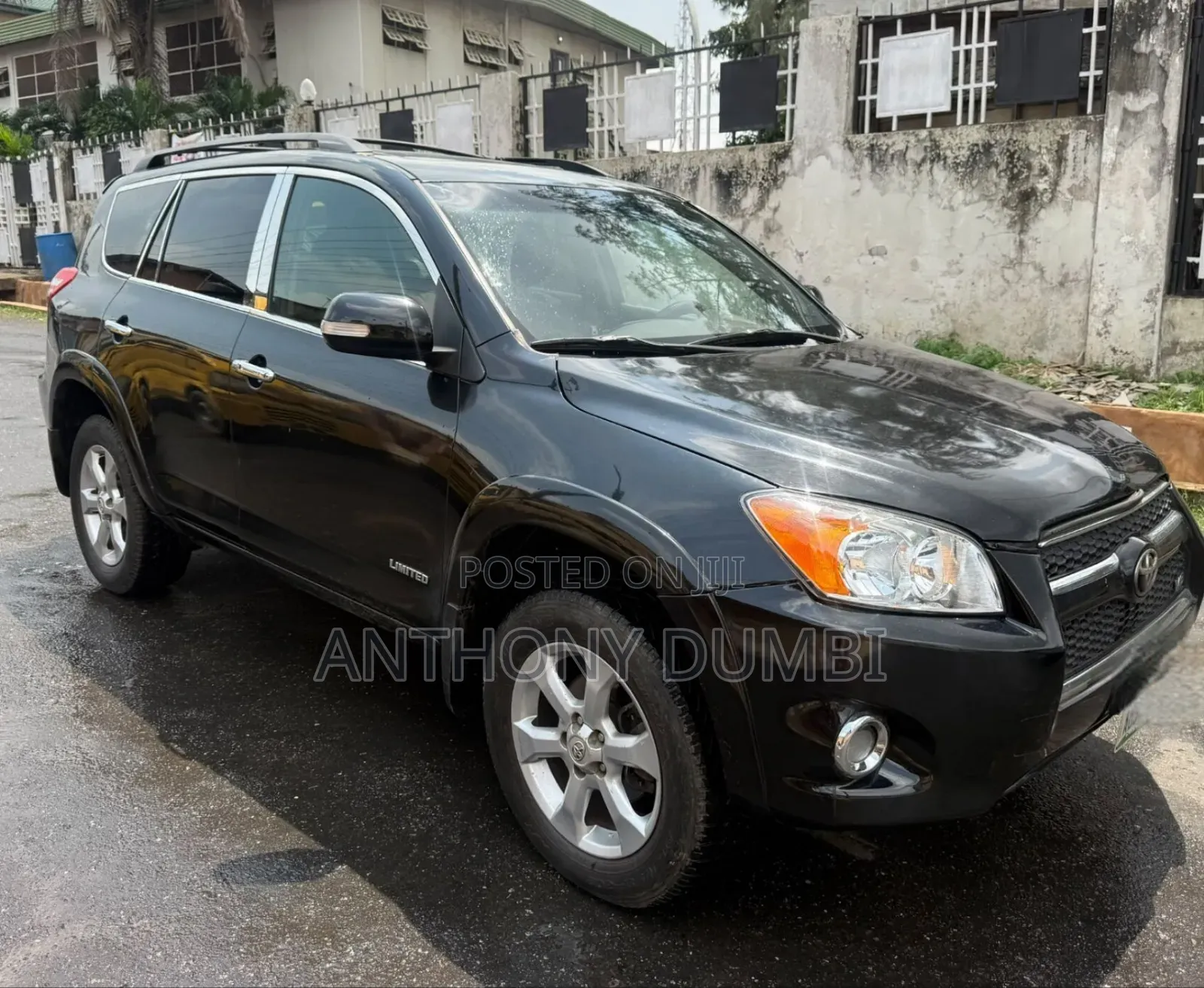 Toyota RAV4 2010 Black