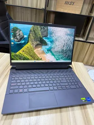 New Laptop Dell G15 5530 16GB Intel Core i7 SSD 512GB