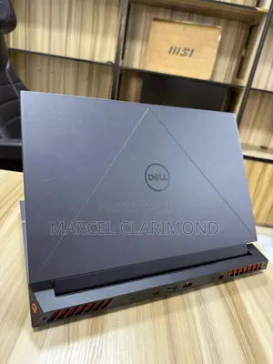New Laptop Dell G15 5530 16GB Intel Core i7 SSD 512GB
