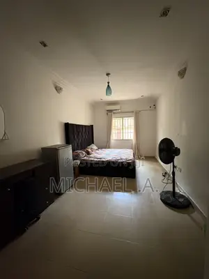 3 Bedroom Shared Apartment