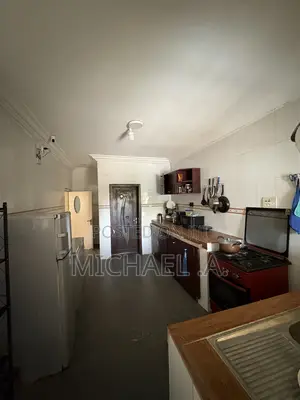 3 Bedroom Shared Apartment