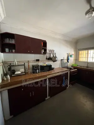 3 Bedroom Shared Apartment