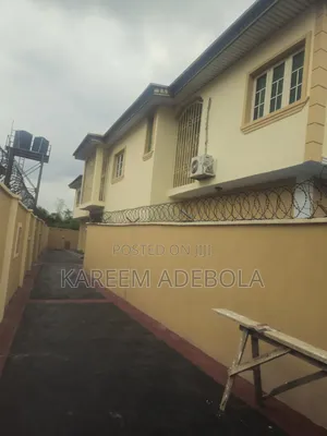 4bdrm Duplex in Magodo Brooks Cmd, GRA Phase 2 Shangisha for rent