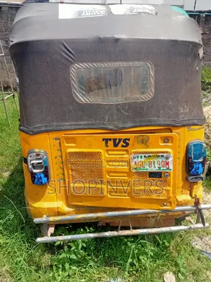 TVS Apache 160 4V 2021 Yellow