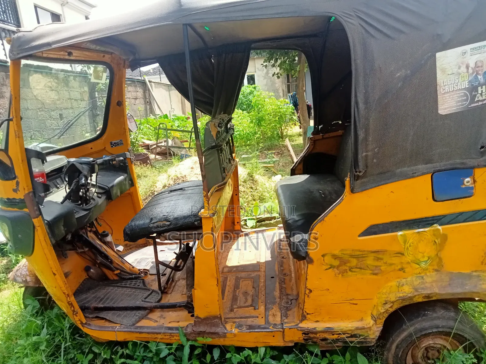 TVS Apache 160 4V 2021 Yellow