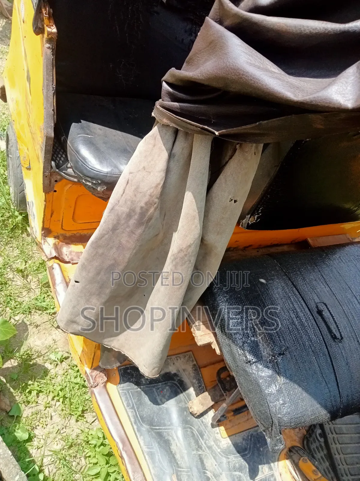 TVS Apache 160 4V 2021 Yellow