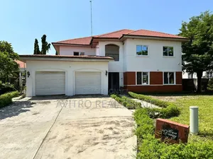 5bdrm House in Nicon Town for sale