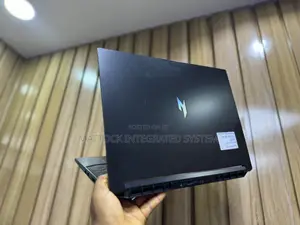 Laptop Acer Nitro V 16 AI 16GB AMD Ryzen 7 SSD 1T