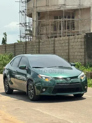 Toyota Corolla 2015 Green